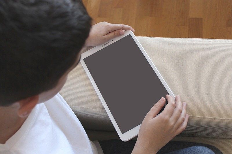 Philippines among top 3 countries for highest screen time again â data