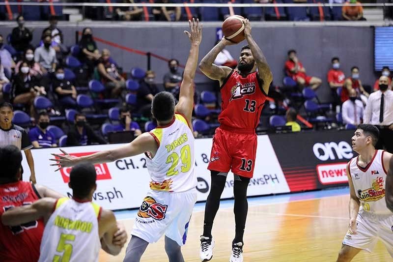 Alaska bests Rain or Shine in 1st game since retirement announcement