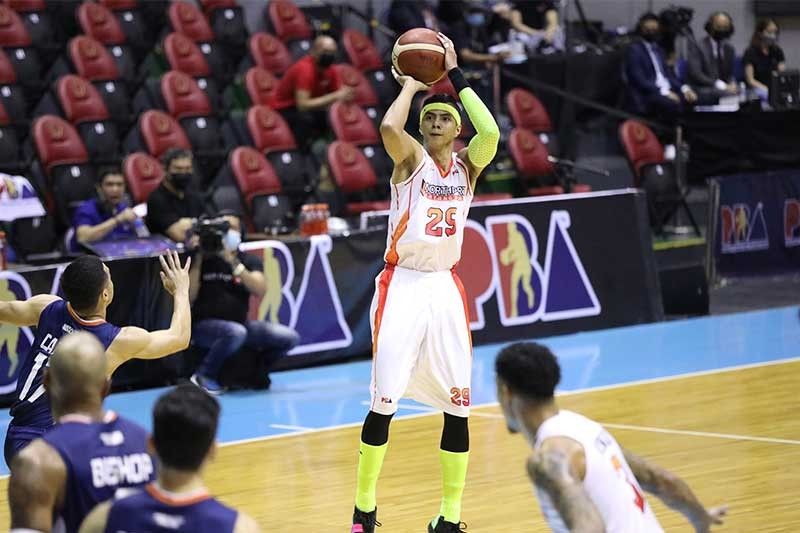 Batang Pier storm back, pull plug on Bolts