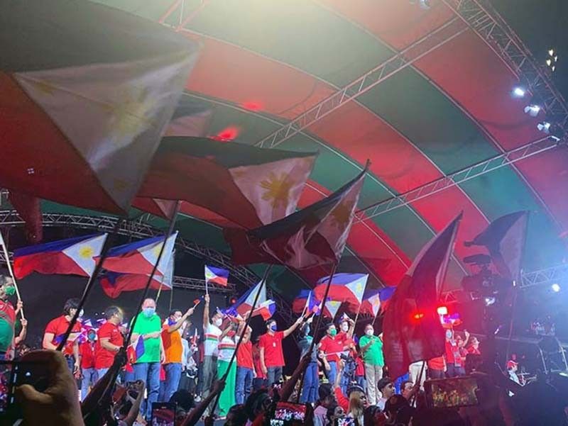 Family, familiar theme of unity at Marcos' Ilocos Norte homecoming