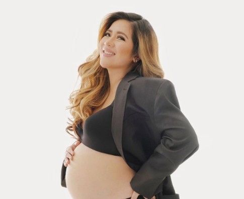 Angeline Quinto shares photo of her baby's father in maternity shoot
