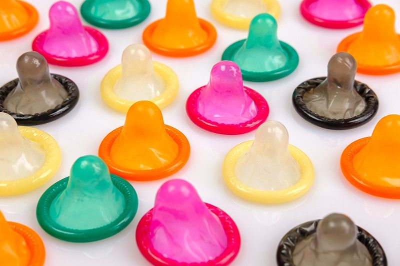 US authorizes first condom for use in anal sex