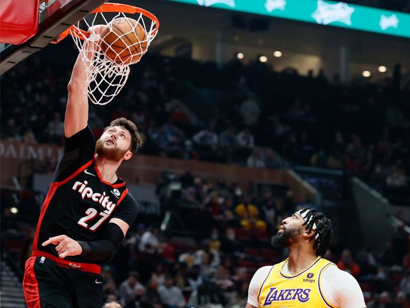 Blazers' Bosnian big man Nurkic out at least a month due to injury