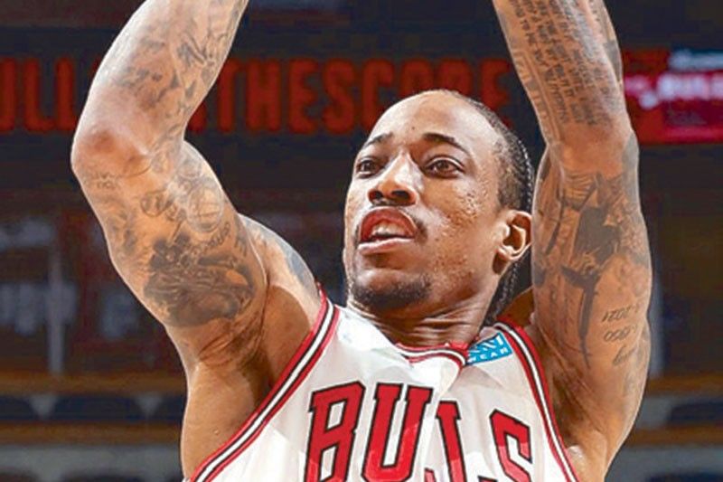 DeRozan scores 37 pts, Bulls repulse Hawks