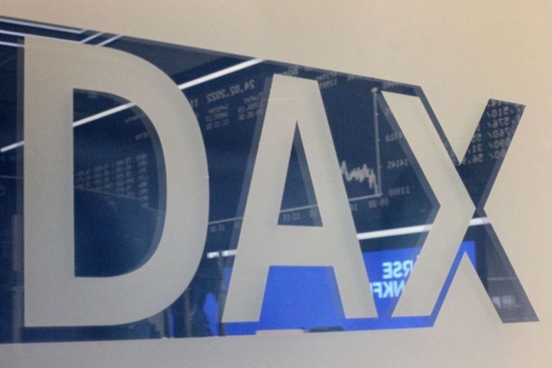 DAX Frankfurt logo building