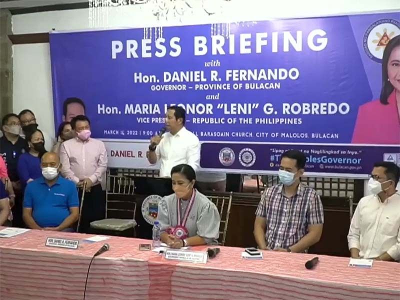 Bulacan Gov. Fernando endorses Robredo for president