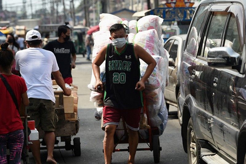 'Kontra inflation': Senador itinulak dagdag P150/araw na minimum wage