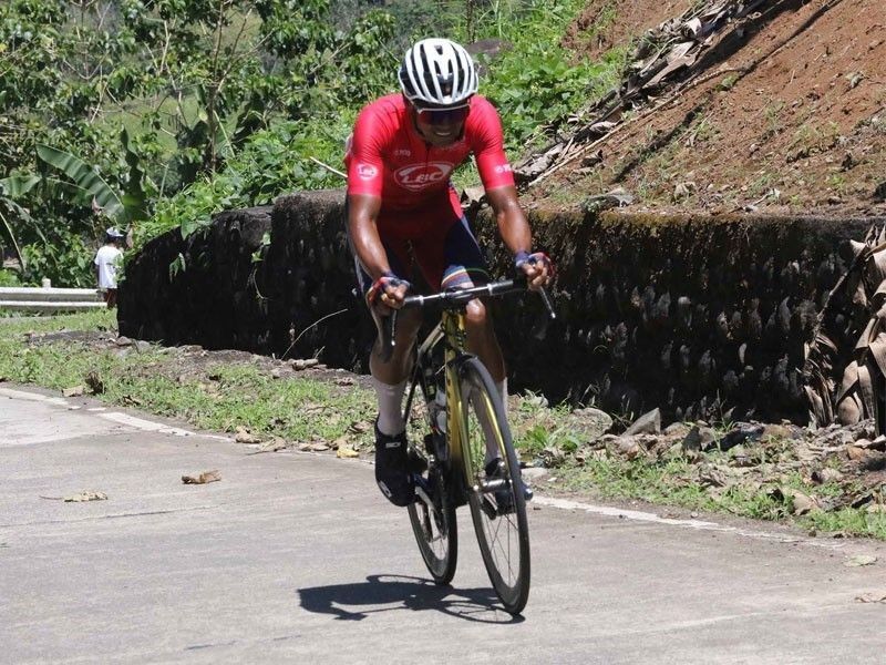 Tinuhog ang stage 9 at overall lead