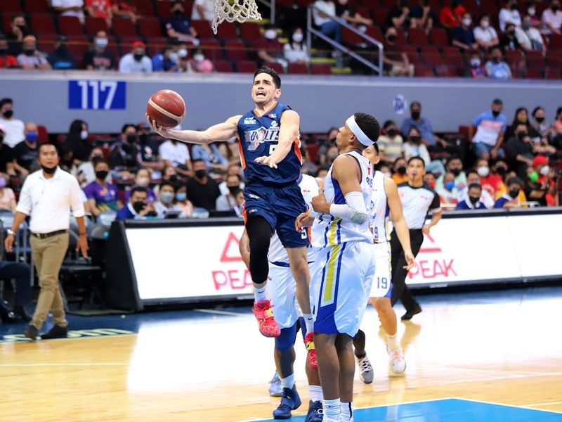 Bolts zap Hotshots for crucial 2-1 lead in PBA semis