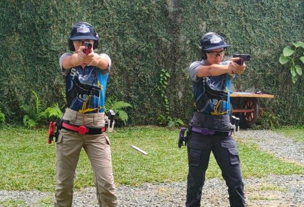Bulan Wanita: Si kembar Cruz punya saran untuk siapa saja yang ingin mencoba menembak