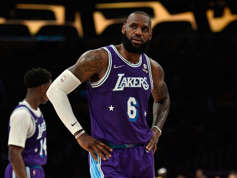 James out for Lakers must-win game vs Suns