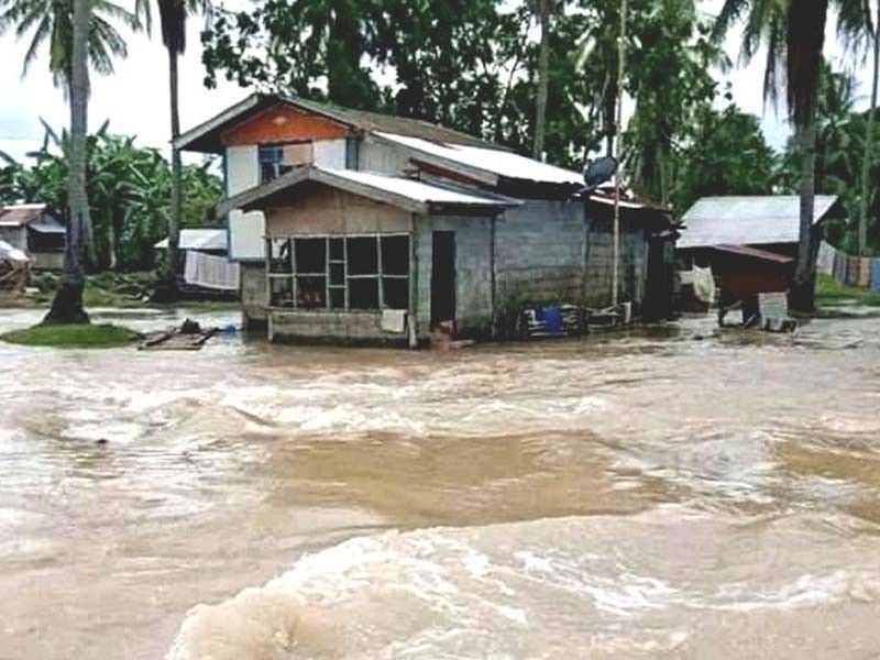 Hundreds of families displaced by flooding in central Mindanao