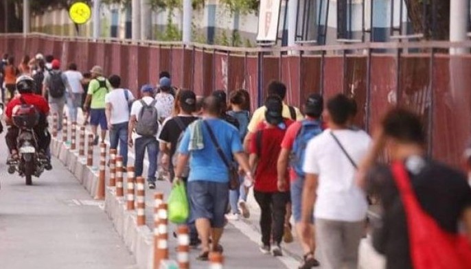 Tugade sorry for inconvenience brought by MRT-3 closure on last workday of Holy Week