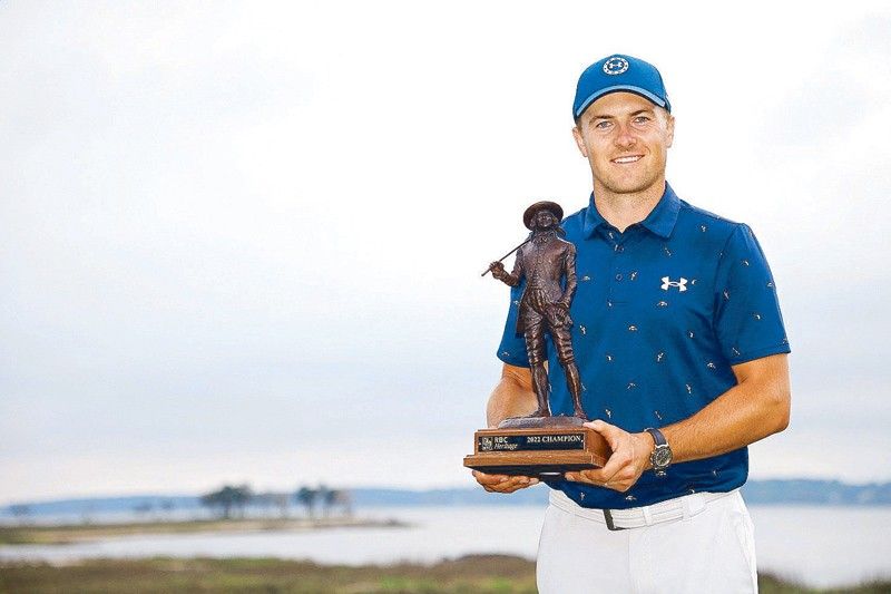 Spieth nips Cantlay in playoff