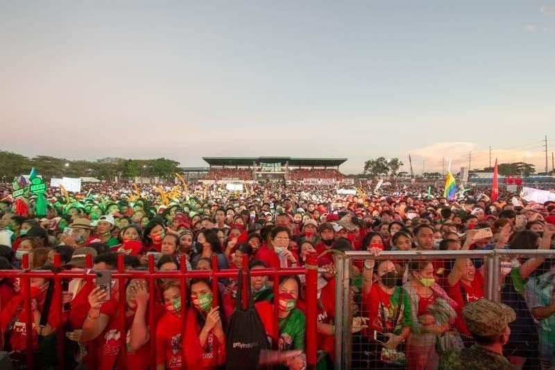 Marcos-Duterte, ratsada sa Tacloban City â�� survey