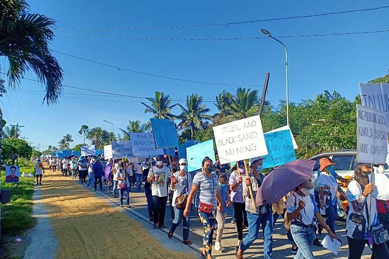 Cagayan fishers protest river dredging, black sand mining in Aparri