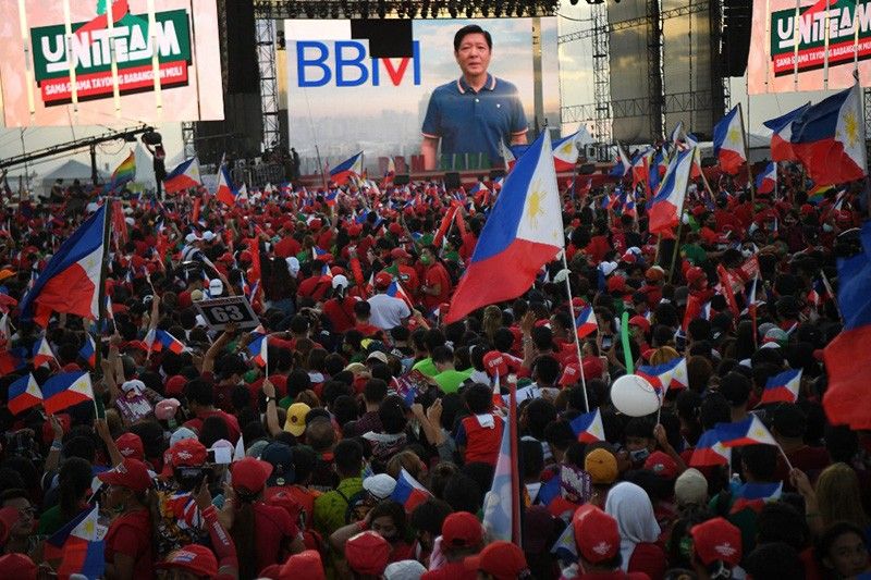 As campaign for 'unity' ends, bets take shots at EDSA, 2016 polls