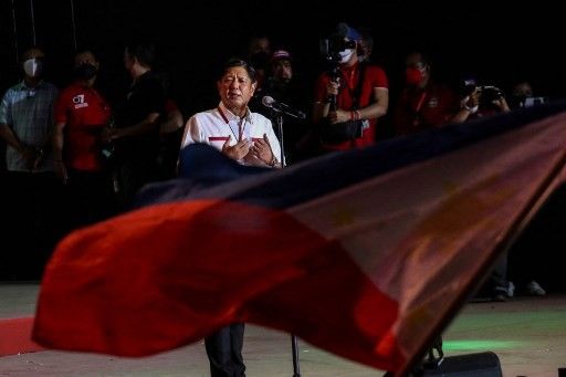 'Golden age': Marcos myths on Philippine social media