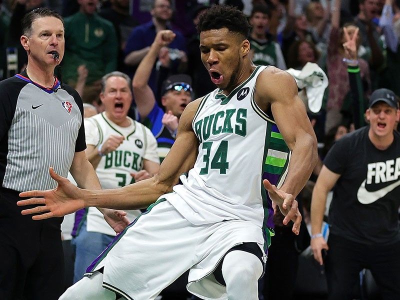 Giannis scores 42 to lead Bucks over Celtics; Warriors rout Grizzlies