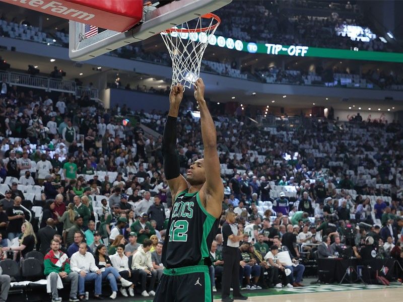 Horford rallies Celtics in win over Bucks to even series