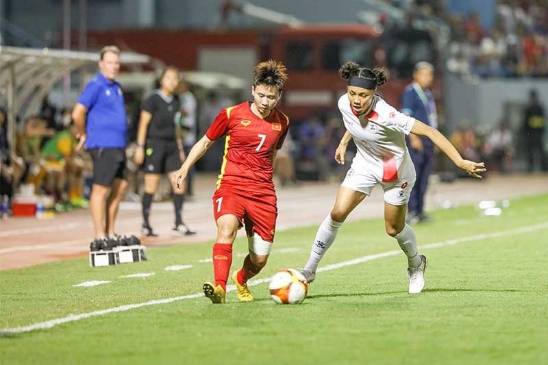 Filipinas stumble vs defending champs Vietnam