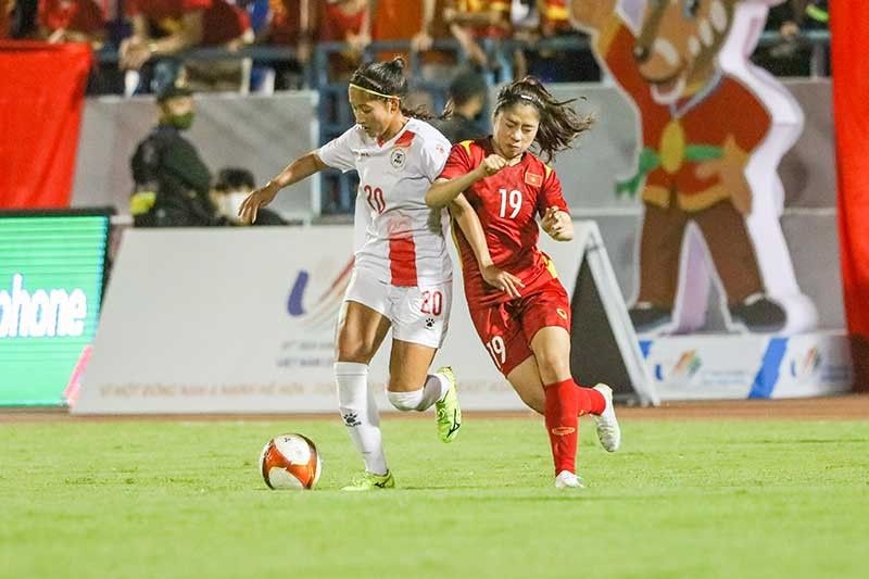 Stajcic says fatigue, crowd contributed to Filipinas' loss to hosts ...