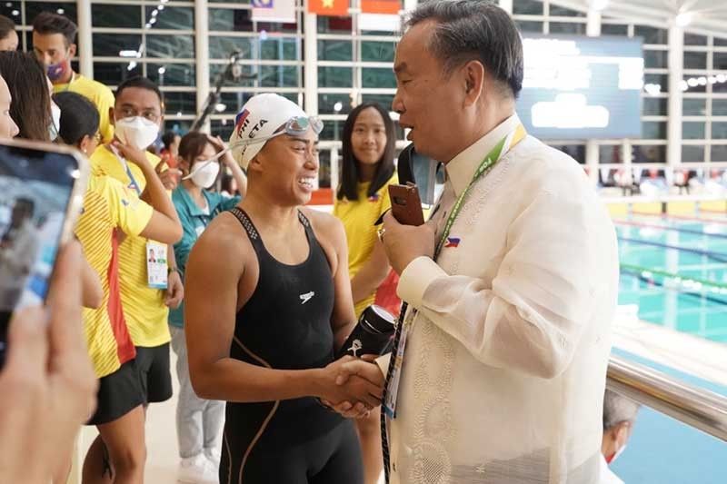 Isleta ends Filipina swimmers' decades-long gold-less slump in SEA Games