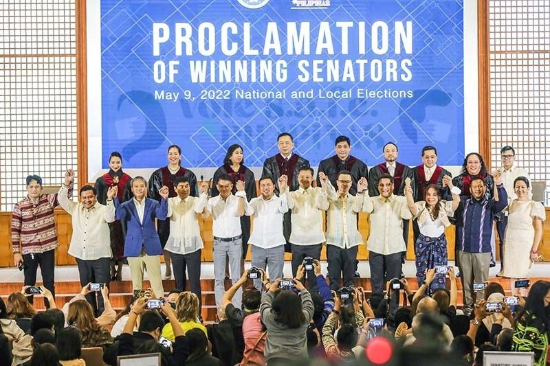 Marcos congratulates Senate â��Magic 12â��