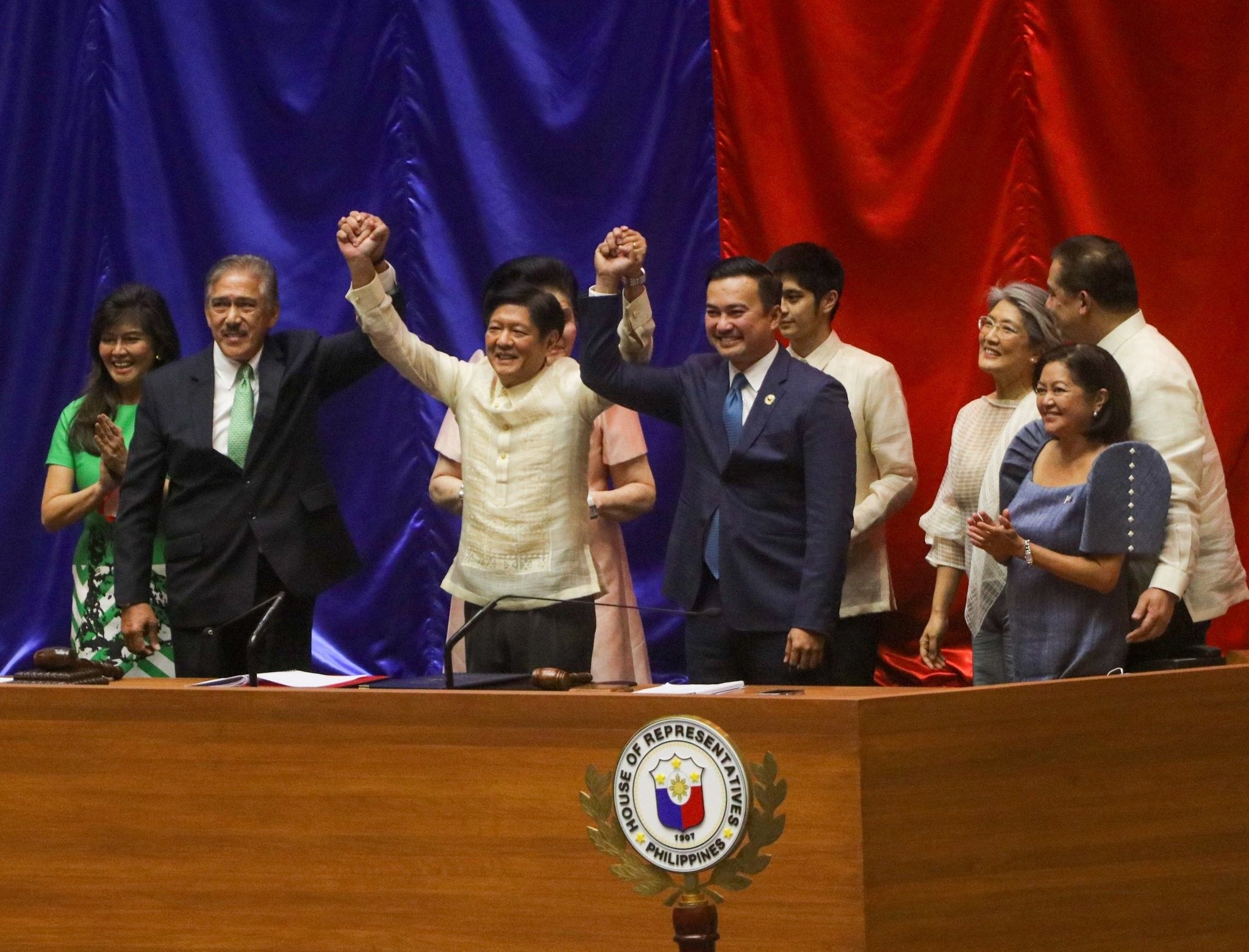 'Ika-2 chance ng pamilya?': Konggreso idineklara si Marcos bilang ika-17 pangulo ng Pilipinas