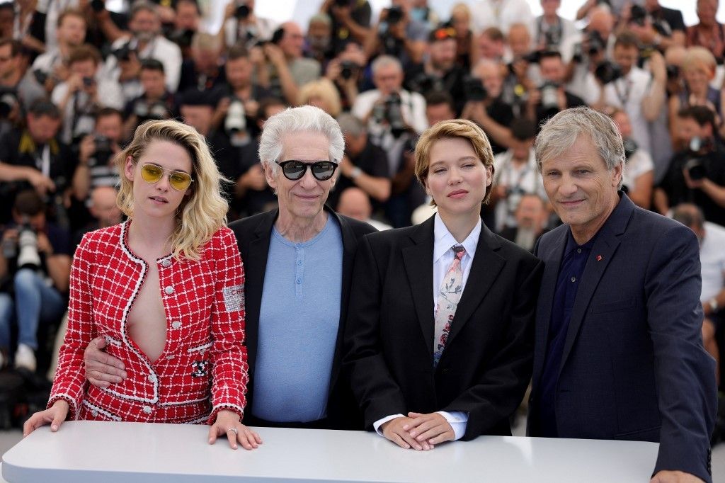 Kristen Stewart's new film 'Crimes of the Future' prompts walkout, standing ovation at Cannes