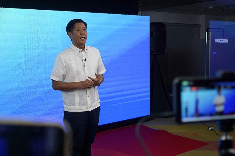 Marcos eyes gas as 'transition' fuel in shift to clean energy