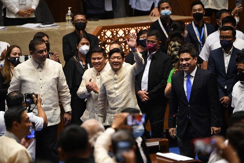 Akankah Marcos memodernisasi Angkatan Bersenjata Filipina?