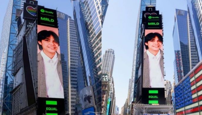 Cebuana teen singer mrld gets featured on Times Square