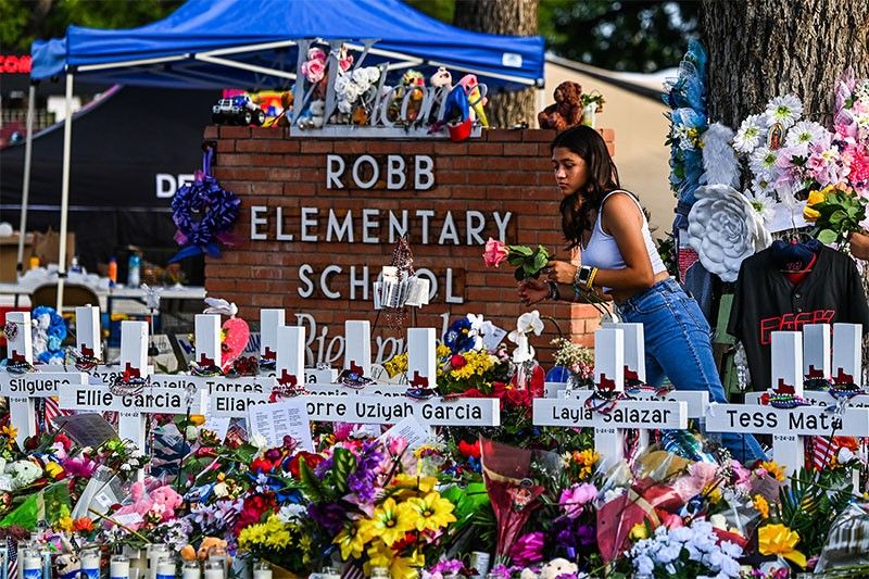 US Justice Dept to review Texas school shooting police response