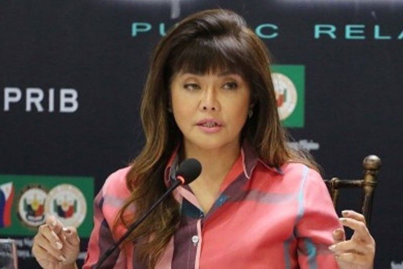 Sen. Imee Marcos nangu sa paghatag og ayuda sa mga Sugbuanon