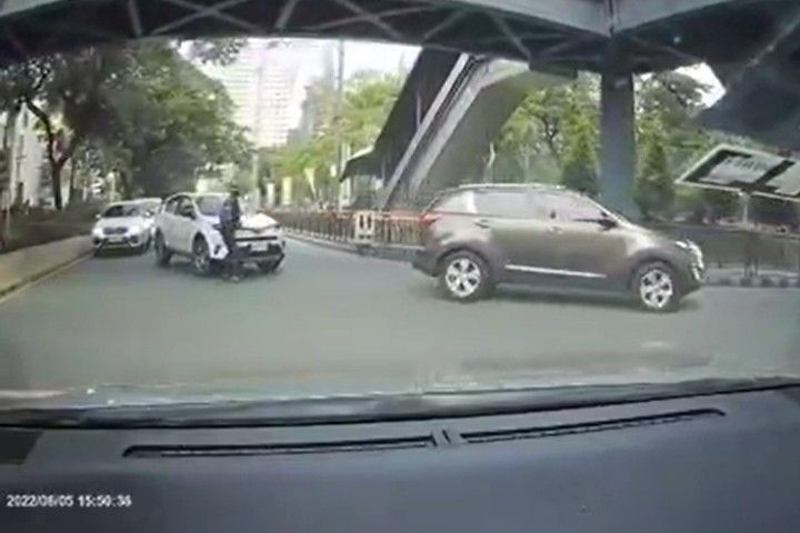 Quezon City village defends guards in hit-and-run probe