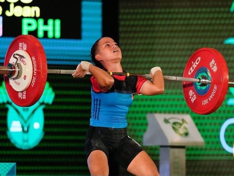 New Filipina weightlifting prospect emerges, wins medals in world youth tiff