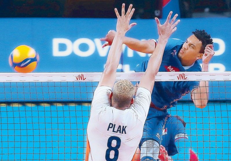 Olympic champs shatter Dutch
