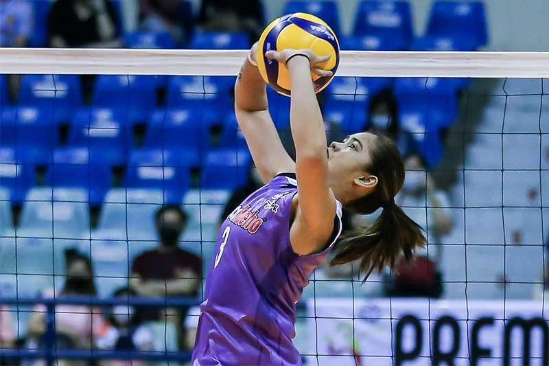 Deanna Wong to suit up for Choco Mucho but not 100% healthy, says coach