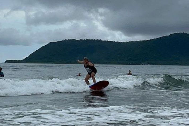 Feeling Surfer sa Baler