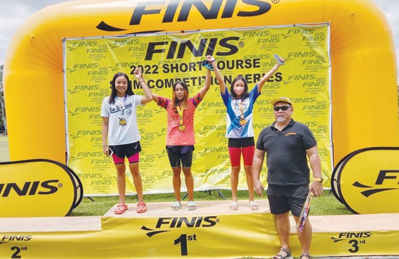 Megakraken swim team nagdomina sa Visayas leg ng FINIS