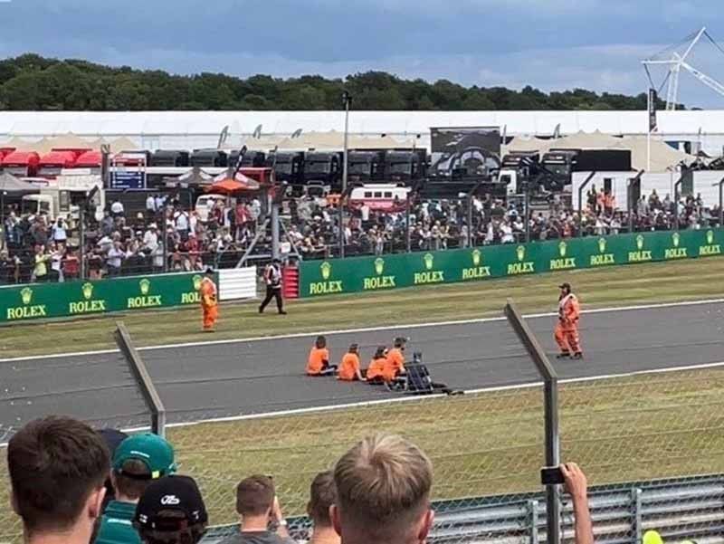 Climate activists stage protest at British Grand Prix