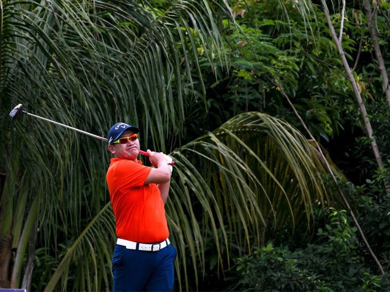 Hot start propels Que to joint lead in ICTSI Eagle Ridge opener