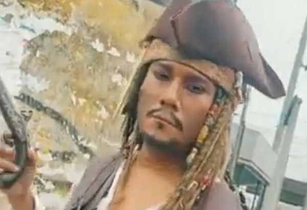 'Johnny Debt': Beggar trended online for Jack Sparrow outfit