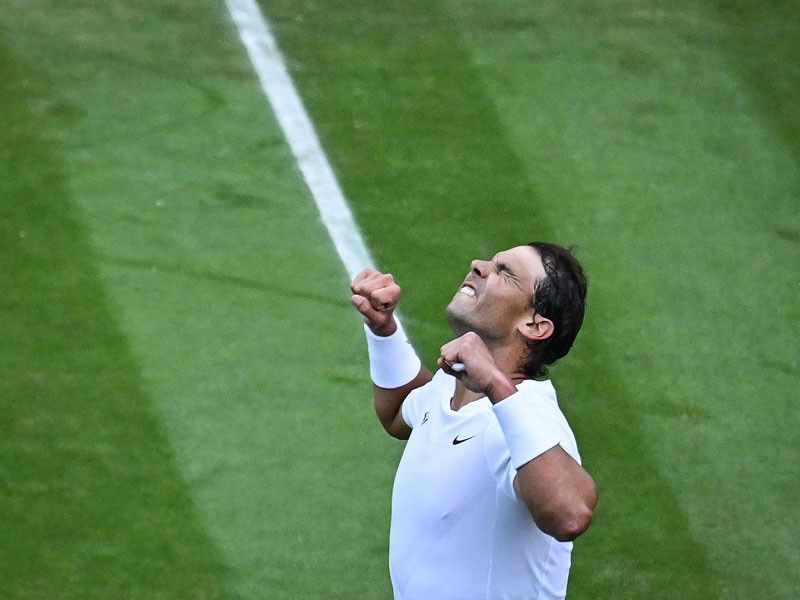 Nadal ignores body language at Wimbledon as Halep eyes semis
