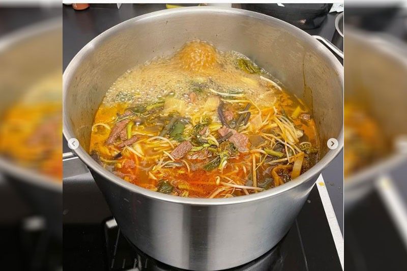 Son Ye Jin memasak hidangan untuk Hyun Bin, menimbulkan kontroversi soal sup daging sapi