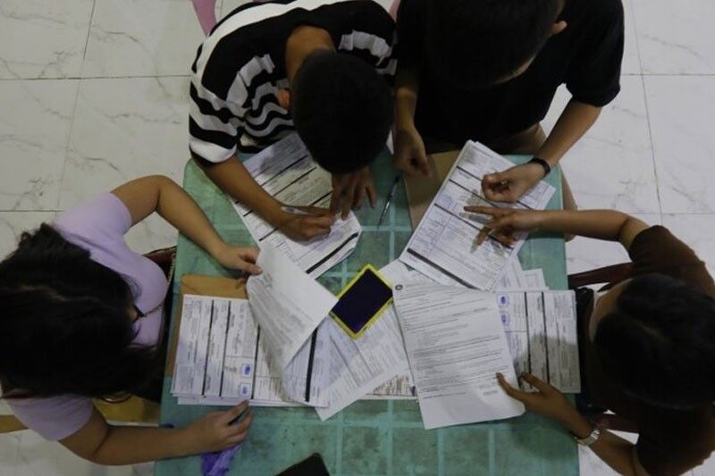 Voter registration target reached â Comelec