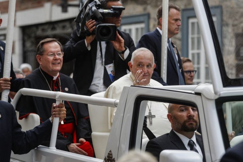 Pope Francis denounces 'ideological colonization' on Canada visit