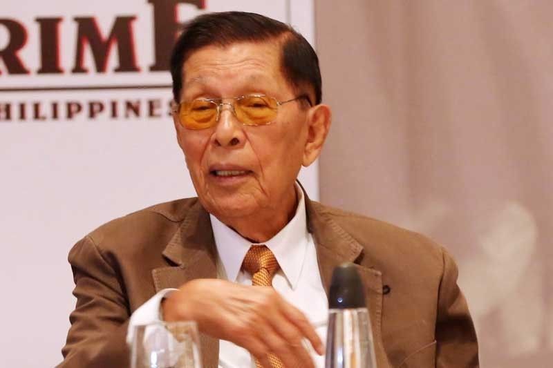 Enrile kinuwestiyon si Defensor sa pagdalo sa MMDA function