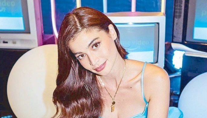 LOOK: Anne Curtis goes daring in a chain bra top • PhilSTAR Life